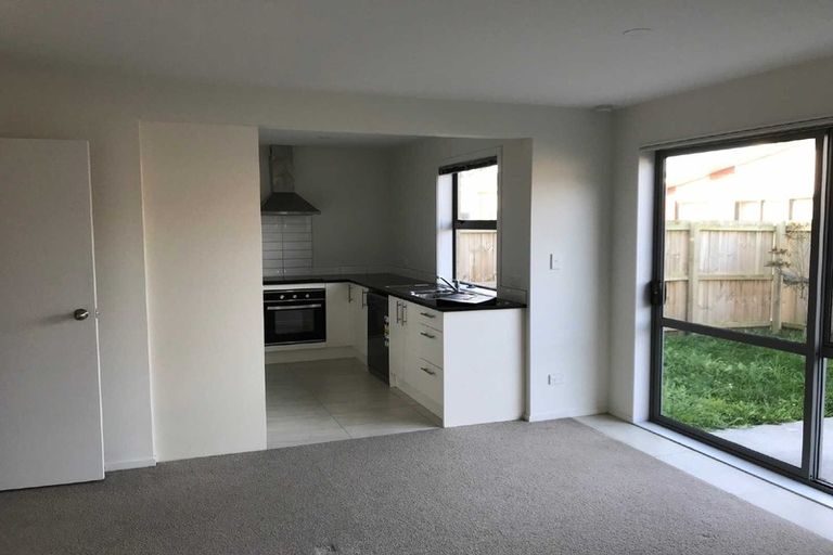 Photo of property in 8 Adina Lane, Wiri, Auckland, 2104