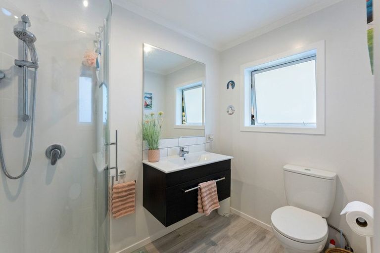 Photo of property in 7 Te Wiremu Lane, Otaki, 5512