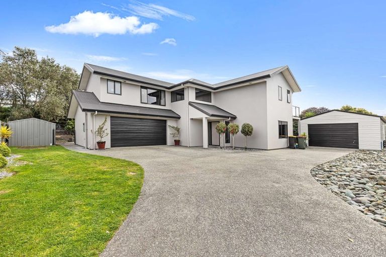 Photo of property in 31 Kendall View, Stoke, Nelson, 7011