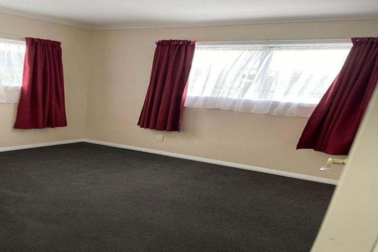 Photo of property in 37 Fraser Avenue, Johnsonville, Wellington, 6037