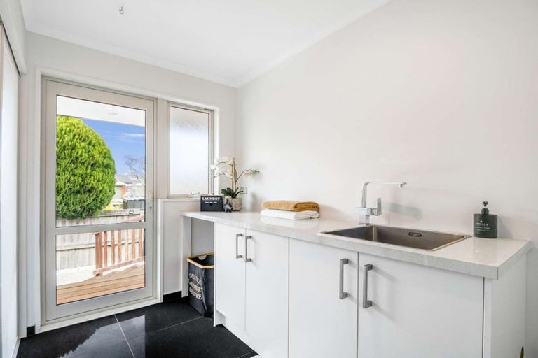 Photo of property in 128 Halswell Junction Road, Halswell, Christchurch, 8025