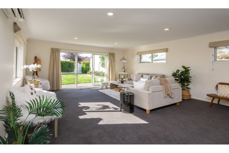 Photo of property in 32 Edgeware Road, St Albans, Christchurch, 8014