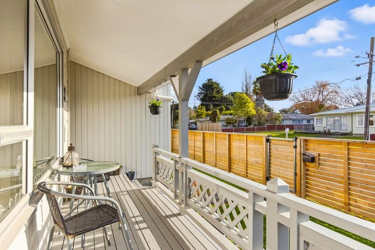 Photo of property in 6a Buckley Grove, Paraparaumu, 5032