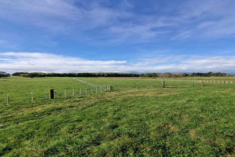 Photo of property in 71 Hokio Sand Road, Hokio Beach, Levin, 5571