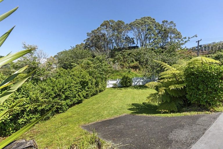 Photo of property in 15 Junction Street, Welbourn, New Plymouth, 4310