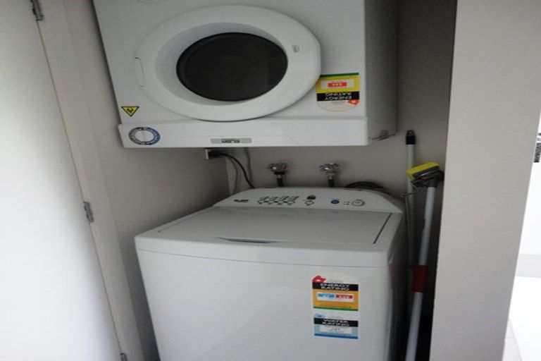 Photo of property in 9 Siddal Place, Richmond, Christchurch, 8013