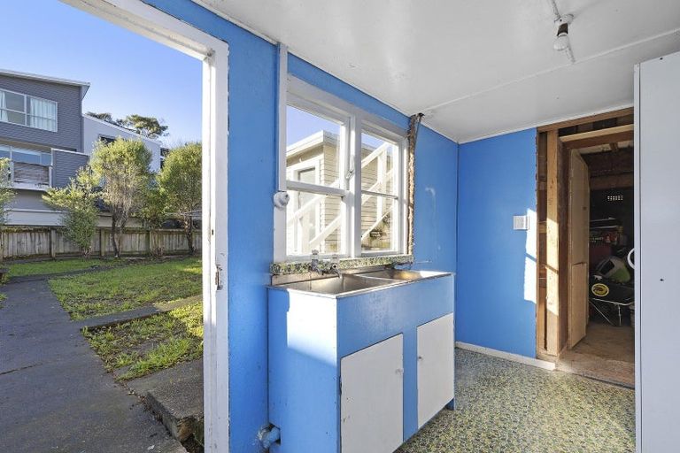 Photo of property in 34 Duncan Street, Tawa, Wellington, 5028