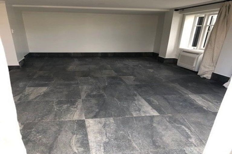 Photo of property in 2/61 Forrest Hill Road, Milford, Auckland, 0620