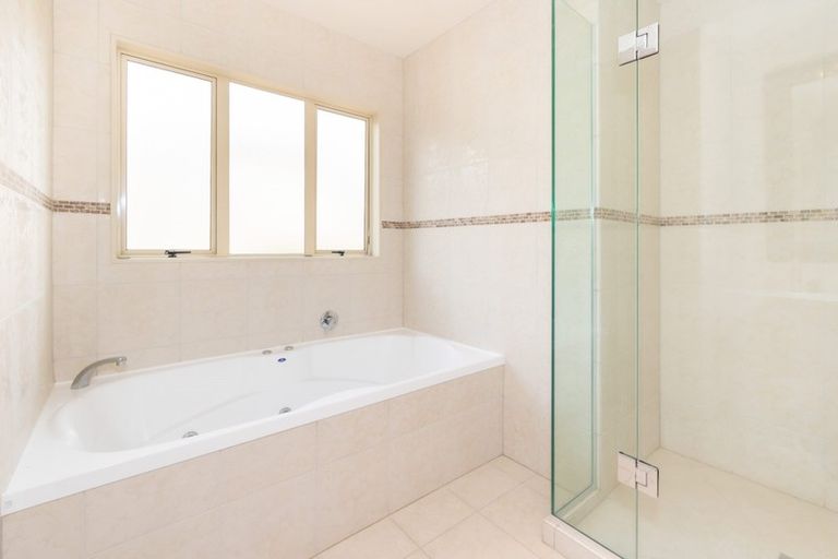 Photo of property in 40 Monte Cassino Place, Birkdale, Auckland, 0626