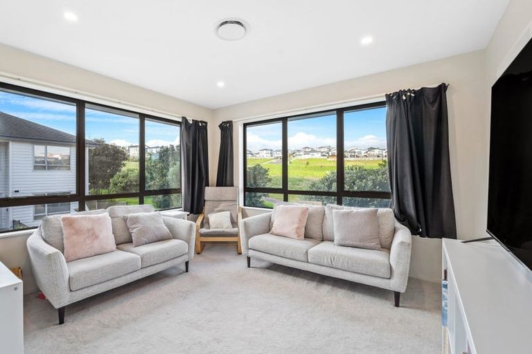 Photo of property in 14 Parkview Drive, Gulf Harbour, Whangaparaoa, 0930
