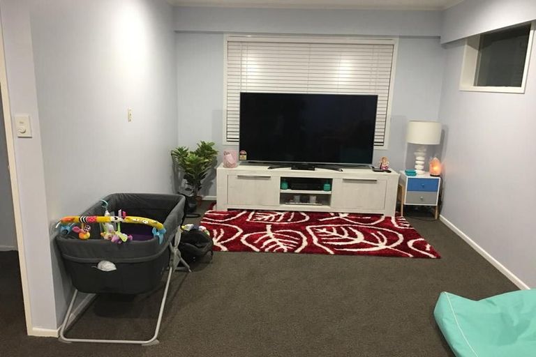 Photo of property in 45 Lomita Road, Johnsonville, Wellington, 6037