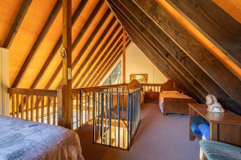 Photo of property in 3904 Kenepuru Road, Black Rock, Picton, 7282