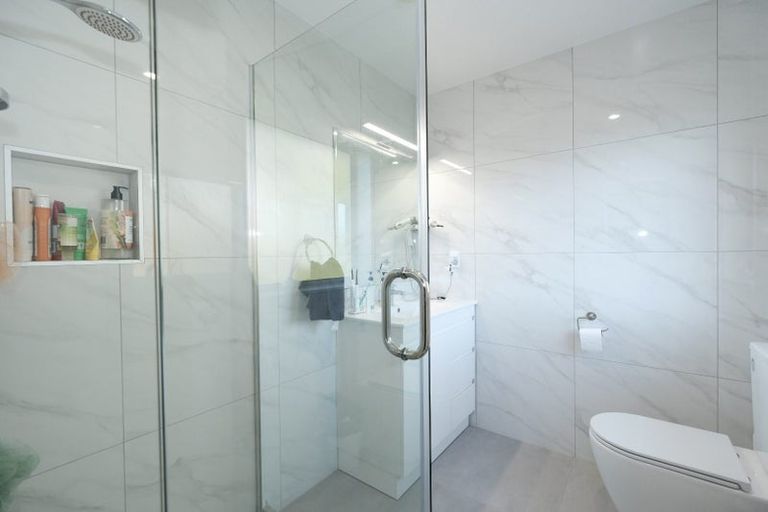 Photo of property in 2/6 Keenagh Rise, Dannemora, Auckland, 2016
