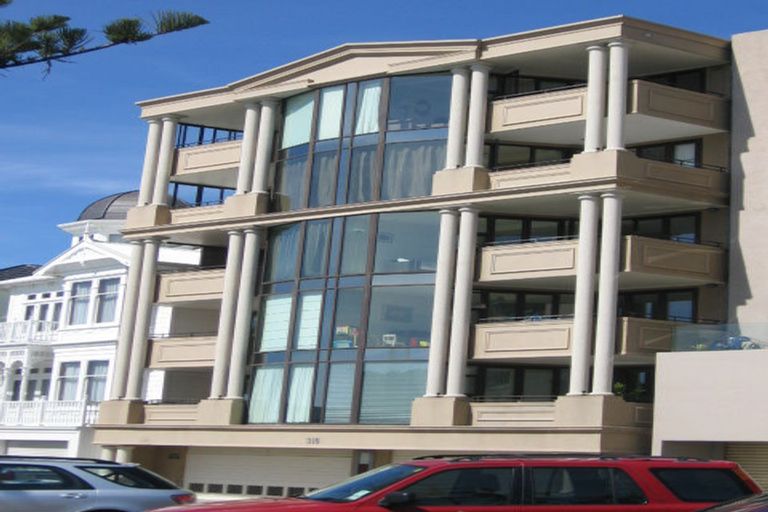 Photo of property in 1/318 Oriental Parade, Oriental Bay, Wellington, 6011
