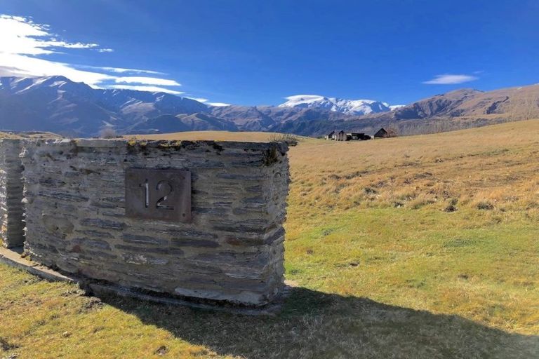 Photo of property in 12 Bendemeer Lane, Lake Hayes, Queenstown, 9371