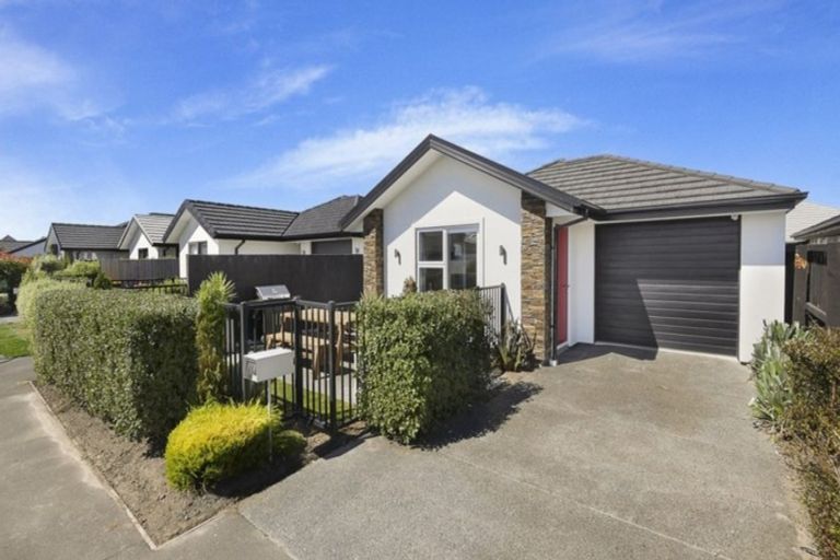 Photo of property in 19 Packard Crescent, Halswell, Christchurch, 8025