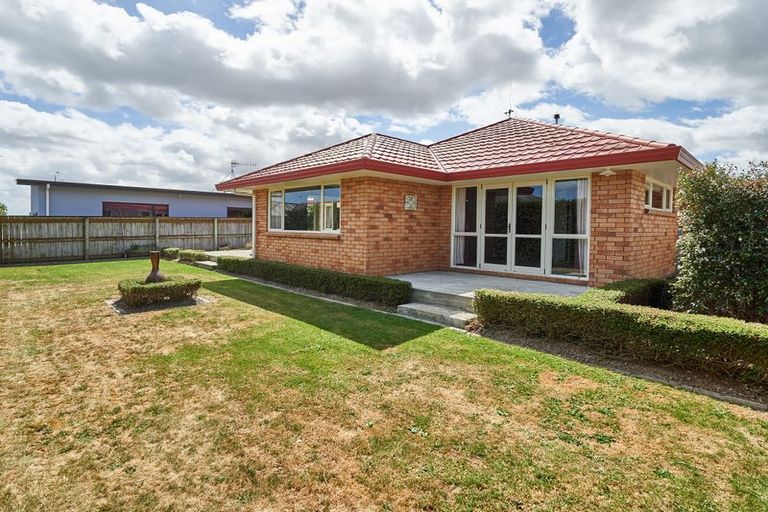Photo of property in 48 Parnell Heights Drive, Kelvin Grove, Palmerston North, 4414