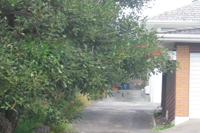 Photo of property in 2/4 Corunna Road, Milford, Auckland, 0620