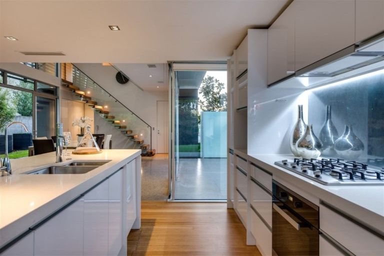 Photo of property in 3 Millbank Lane, Merivale, Christchurch, 8014