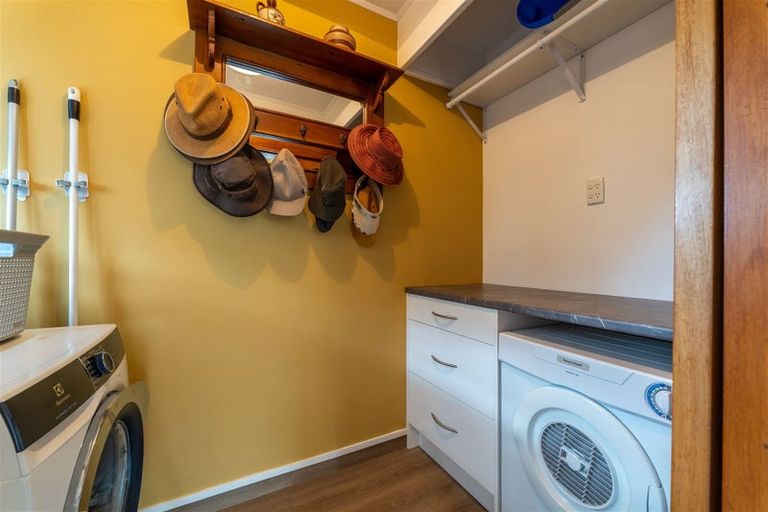 Photo of property in 15 Leven Street, South Hill, Oamaru, 9400