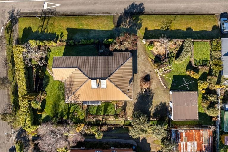 Photo of property in 93 Tiverton Street, Palmerston, 9430