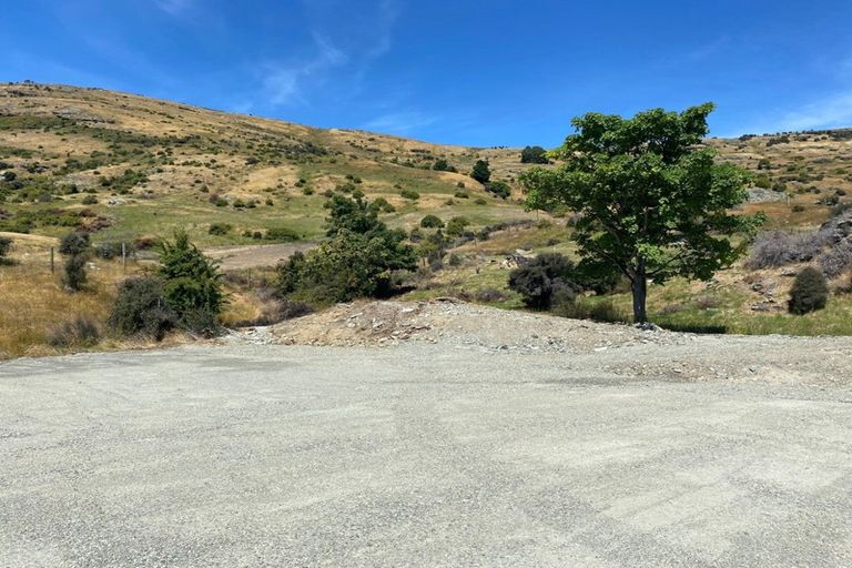 Photo of property in 5 Red Deer Rise, Kelvin Heights, Queenstown, 9300