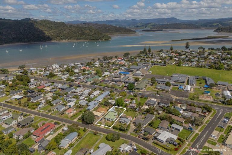 Photo of property in 34 White Street, Whitianga, 3510