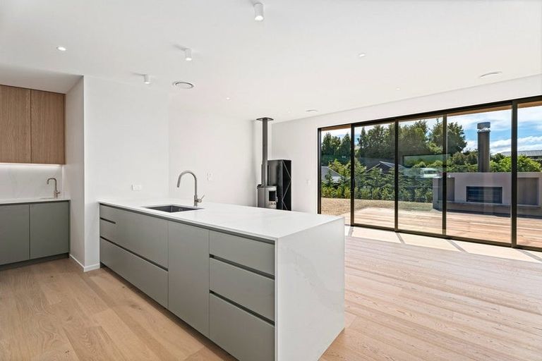 Photo of property in 46 Stackbrae Avenue, Wanaka, 9305