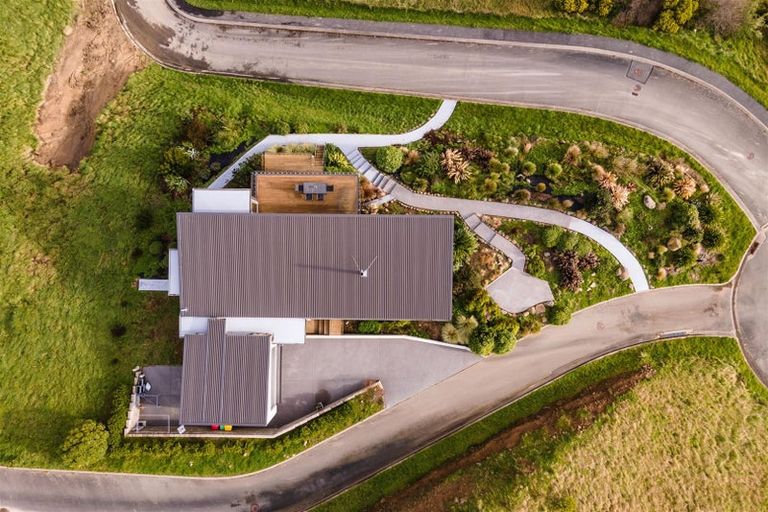 Photo of property in 7 Te Wharau Lane, Charteris Bay, Lyttelton, 8971