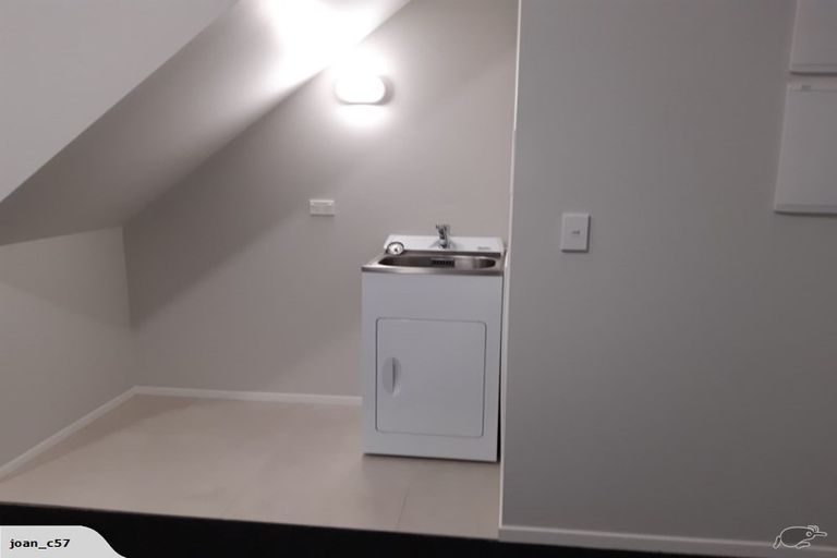 Photo of property in 28 Tamiro Road, Whenuapai, Auckland, 0618