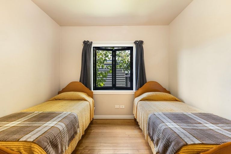 Photo of property in 5 Julian Road, Warea, New Plymouth, 4381