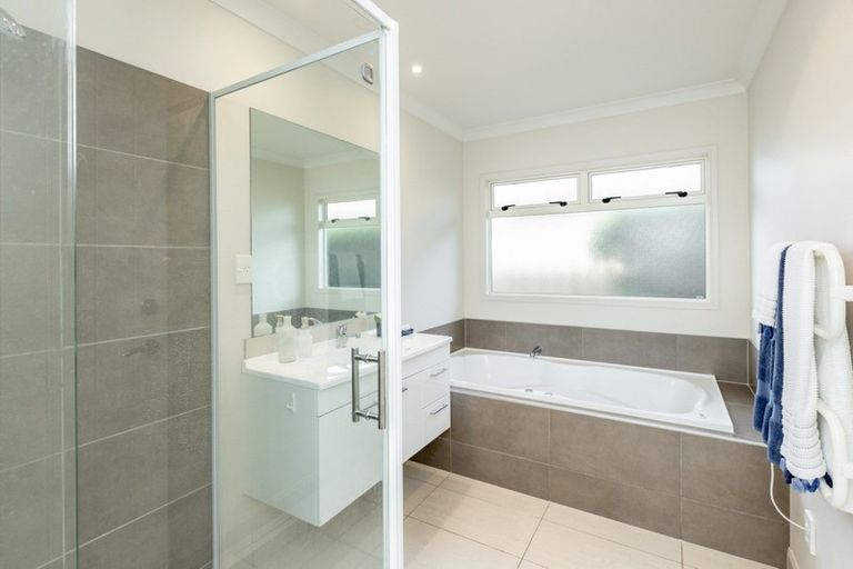 Photo of property in 35 Brooklands Drive, Havelock North, 4130