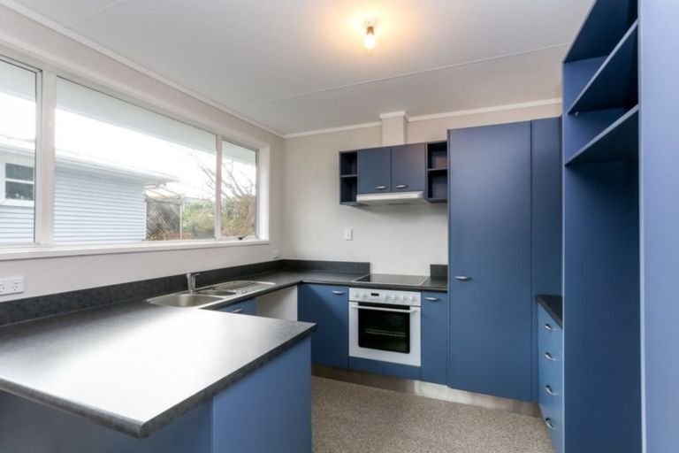 Photo of property in 21 Pembroke Street, Westown, New Plymouth, 4310
