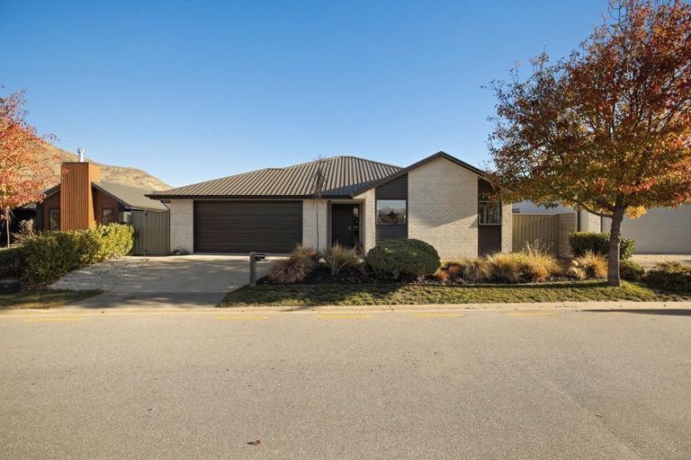 Photo of property in 21 Marston Road, Lower Shotover, Queenstown, 9304