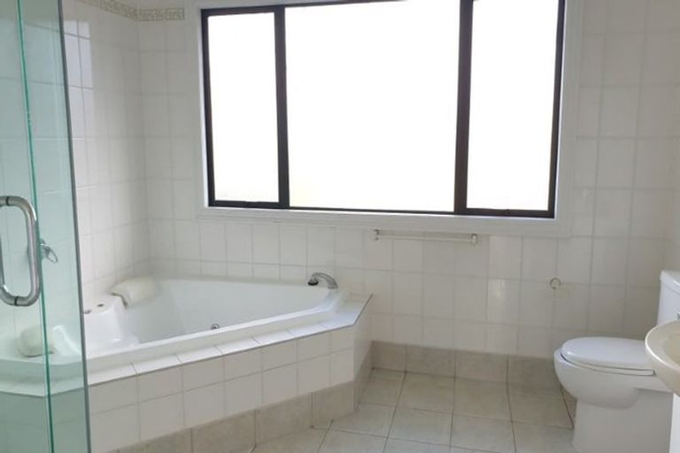 Photo of property in 165 Pine Valley Road, Dairy Flat, Silverdale, 0992