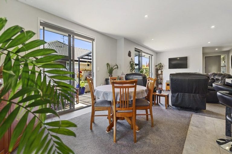 Photo of property in 228 Ballintoy Park Drive, Welcome Bay, Tauranga, 3175