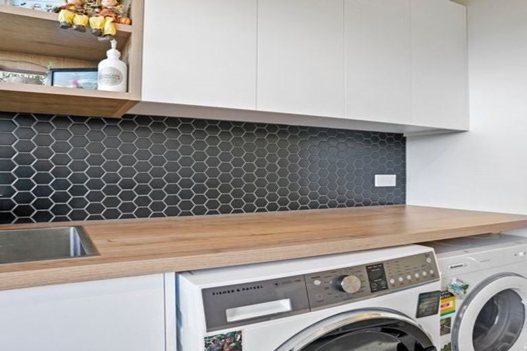 Photo of property in 21 Goldie Drive, Rangiora, 7400