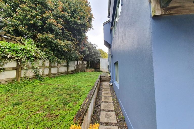 Photo of property in 49a Balmain Road, Birkenhead, Auckland, 0626