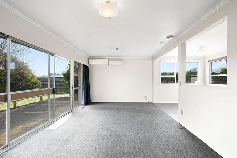 Photo of property in 18 Oakfield Crescent, Pukete, Hamilton, 3200