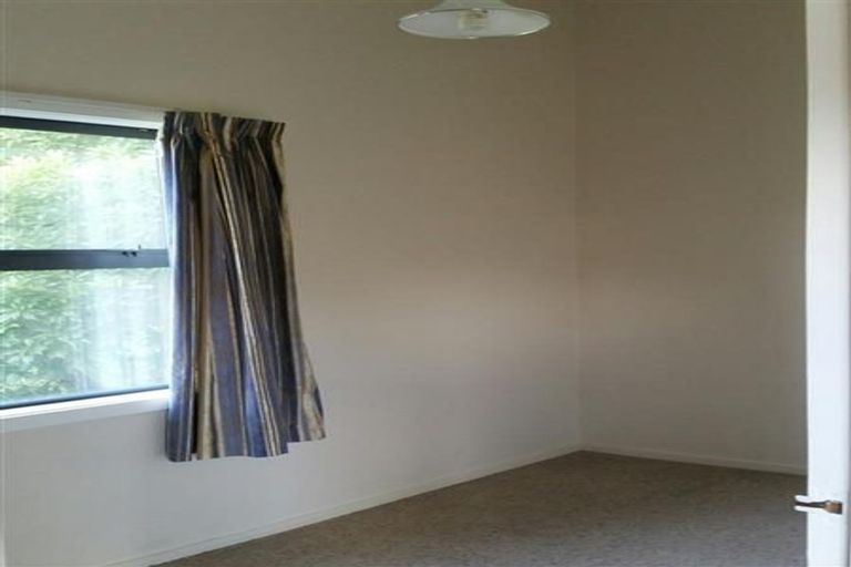 Photo of property in 2/7 Raroa Road, Kelburn, Wellington, 6012