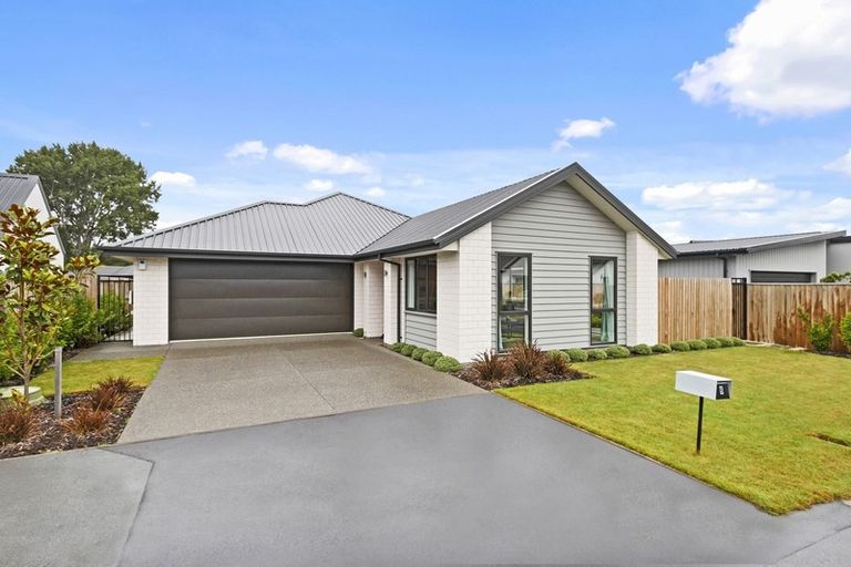 Photo of property in 6 Dennis Lane, Halswell, Christchurch, 8025