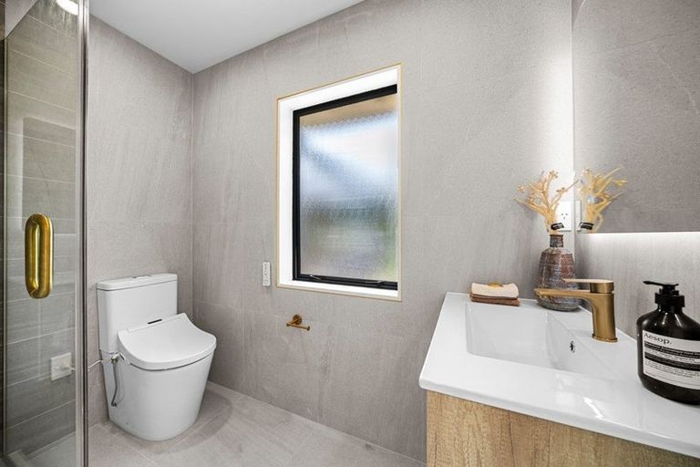 Photo of property in 3 Samuel Cross Place, Greenhithe, Auckland, 0632