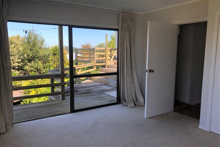 Photo of property in 99 Doves Bay Road, Kerikeri, 0294