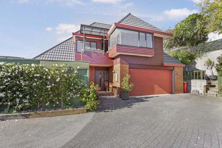 Photo of property in 4b Burn-murdoch Street, St Andrews, Hamilton, 3200