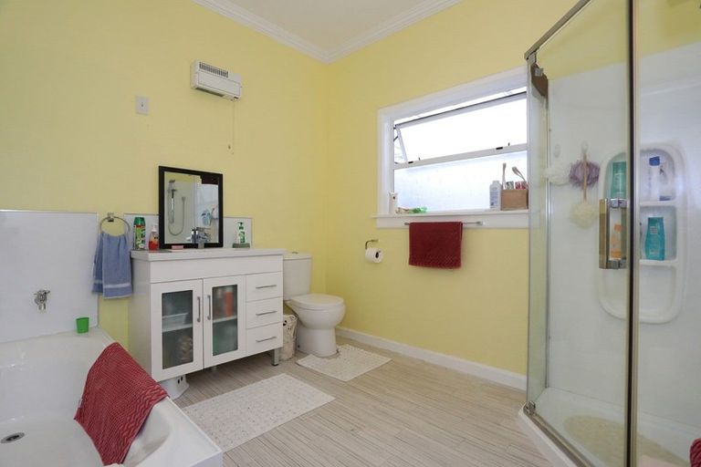 Photo of property in 49 Holland Crescent, Bulls, 4818