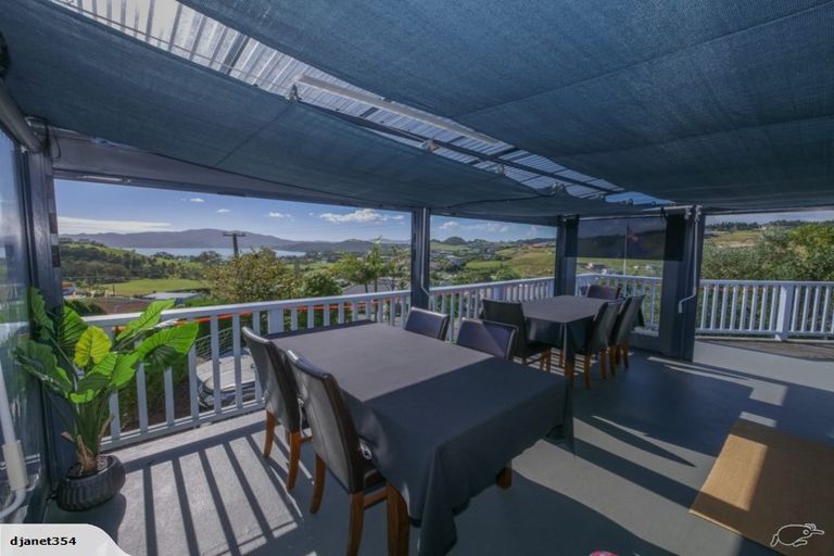 Photo of property in 33 Cable Bay Block Road, Cable Bay, 0420