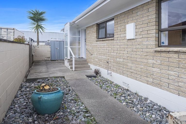 Photo of property in 27 Kamo Road, Regent, Whangarei, 0112