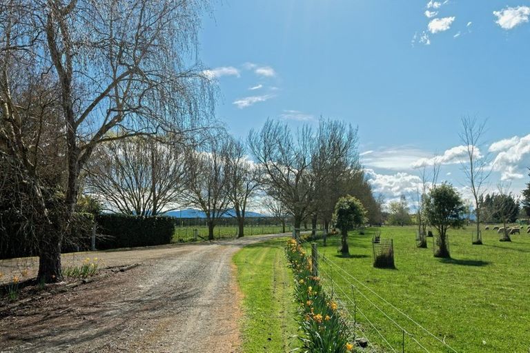 Photo of property in 1661 North Eyre Road, West Eyreton, Rangiora, 7475