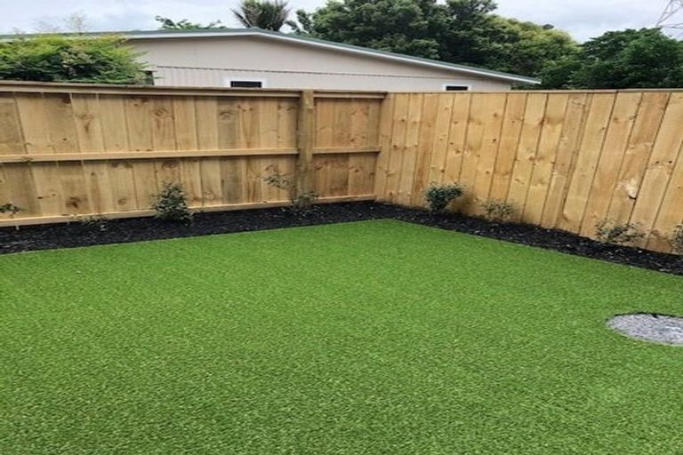 Photo of property in 5/9 Marlene Avenue, Te Atatu South, Auckland, 0610