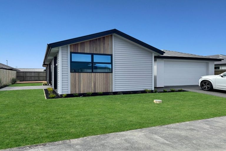 Photo of property in 9 Mackinnon Street, Marshland, 8083